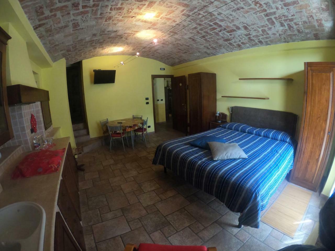 Bed and Breakfast Tra... Monti E Vigne à La Morra Extérieur photo